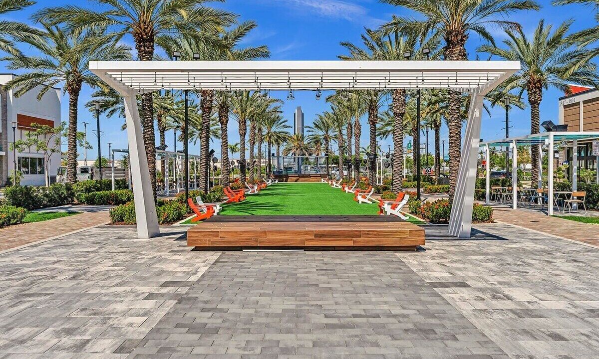 Photo of Outdoor in Royal Poinciana