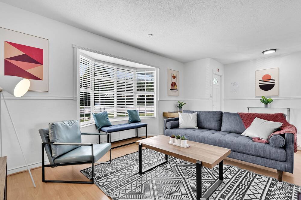 Photo of Livingroom in Boulevard Heights