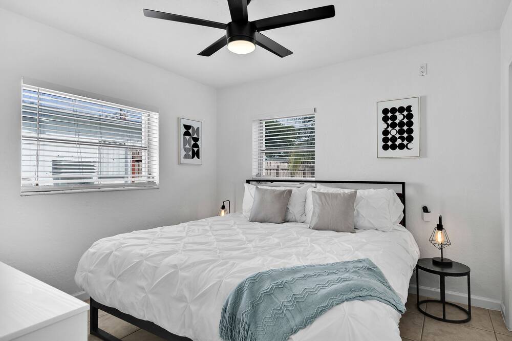 Photo of Bedroom in Boulevard Heights