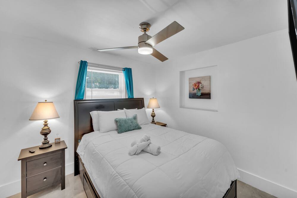Photo of Bedroom in Driftwood