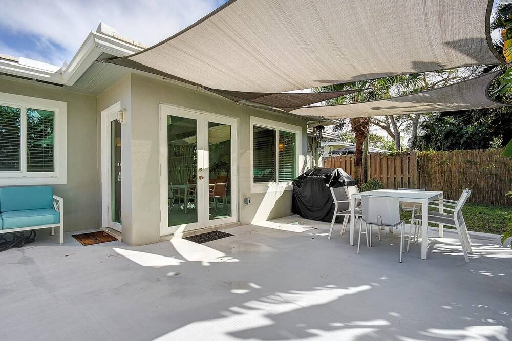 Photo of Others in Poinsettia Heights