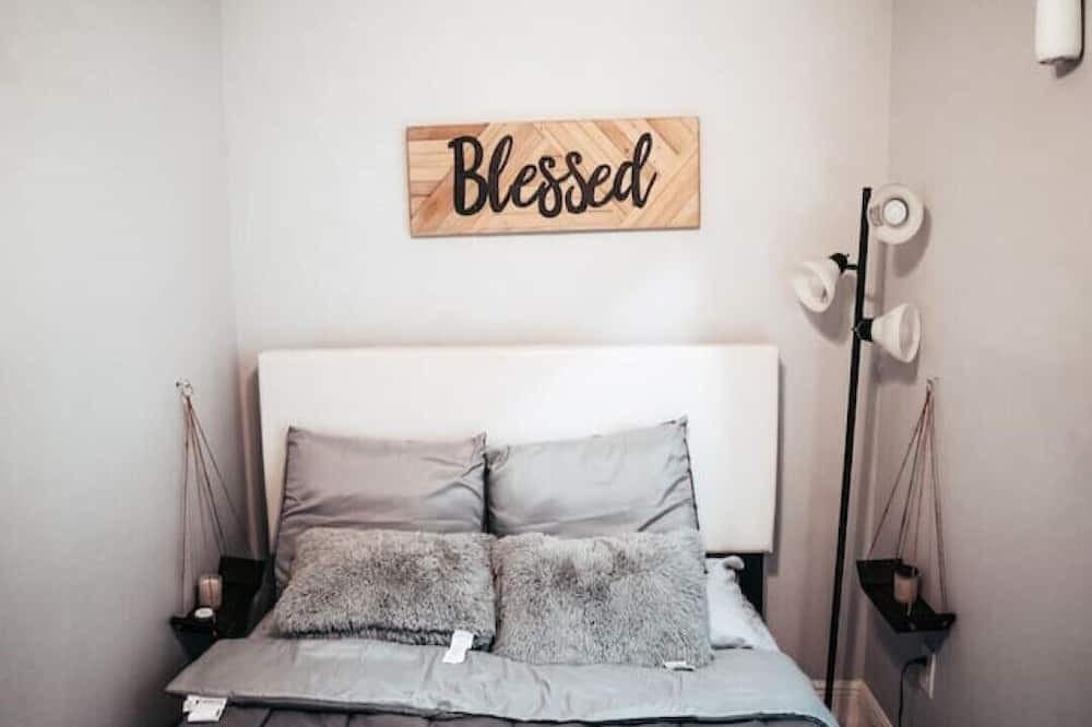 Photo of Bedroom in Flagler Village