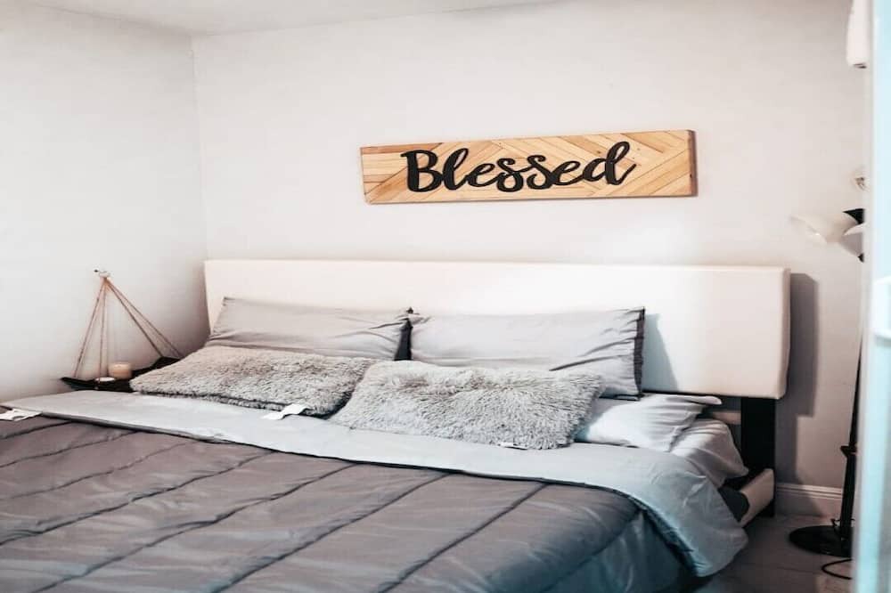 Photo of Bedroom in Flagler Village