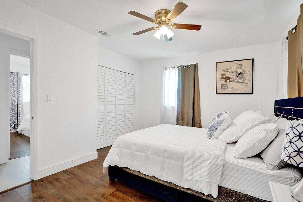 Photo of Bedroom in Plantation