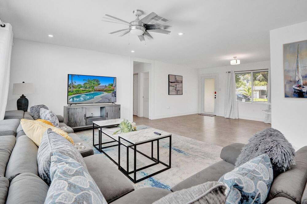 Photo of Livingroom in Plantation