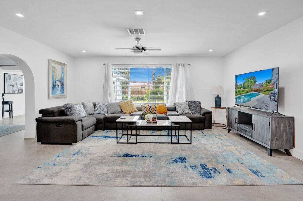 Photo of Livingroom in Plantation