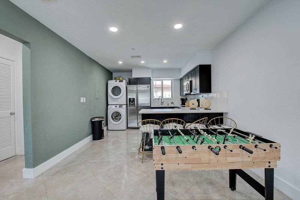 Photo of Bedroom in Middle River Terrace