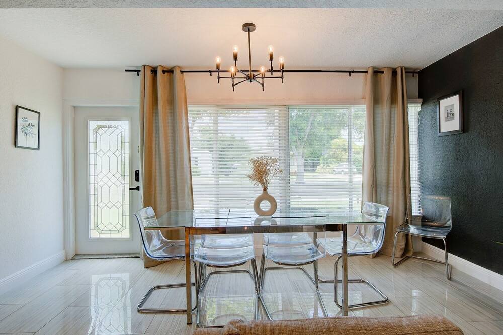 Photo of Kitchen in Royal Poinciana