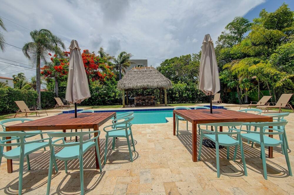 Photo of Outdoor in Royal Poinciana