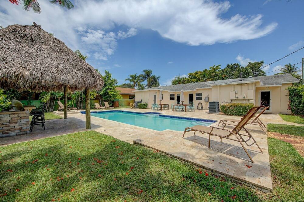 Photo of Outdoor in Royal Poinciana