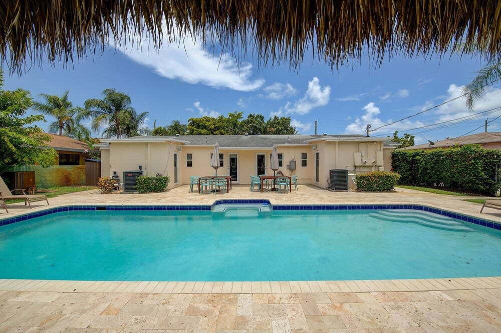 Photo of Outdoor in Royal Poinciana
