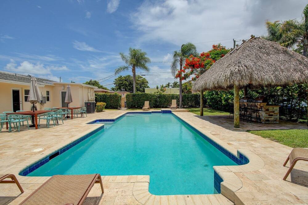 Photo of Outdoor in Royal Poinciana