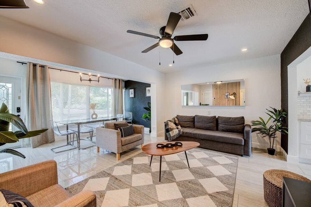 Photo of Livingroom in Royal Poinciana