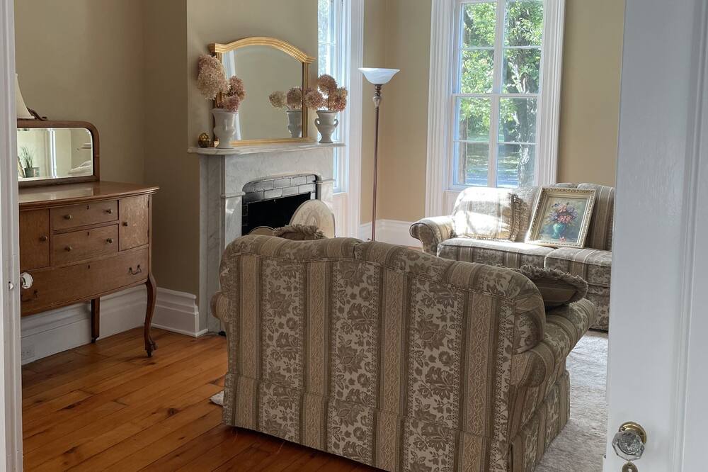 Photo of Bedroom in Kinderhook