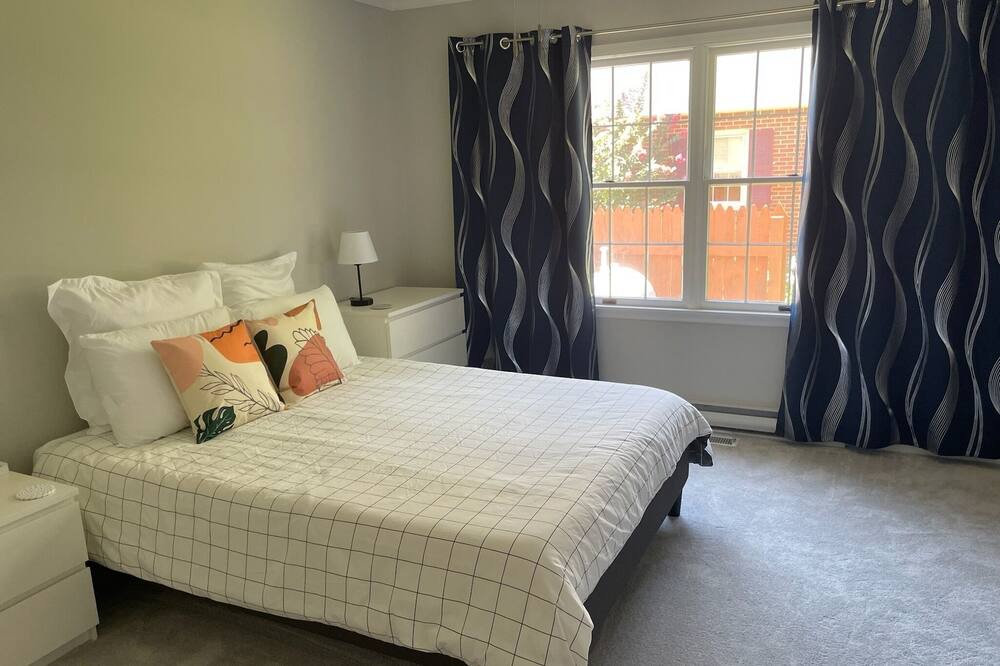 Photo of Bedroom in Easton