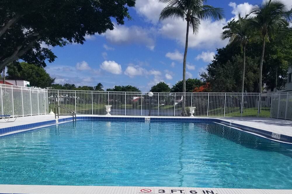 Photo of Outdoor in Deerfield Beach