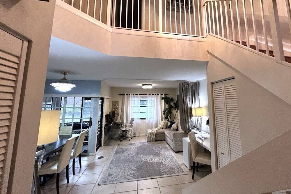 Photo of Bedroom in Deerfield Beach