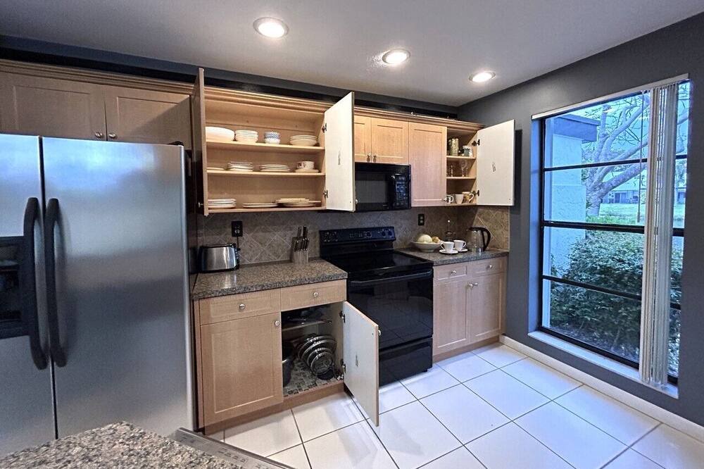 Photo of Kitchen in Deerfield Beach