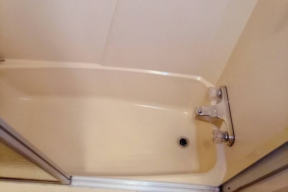 Photo of Bathroom in Woodbine