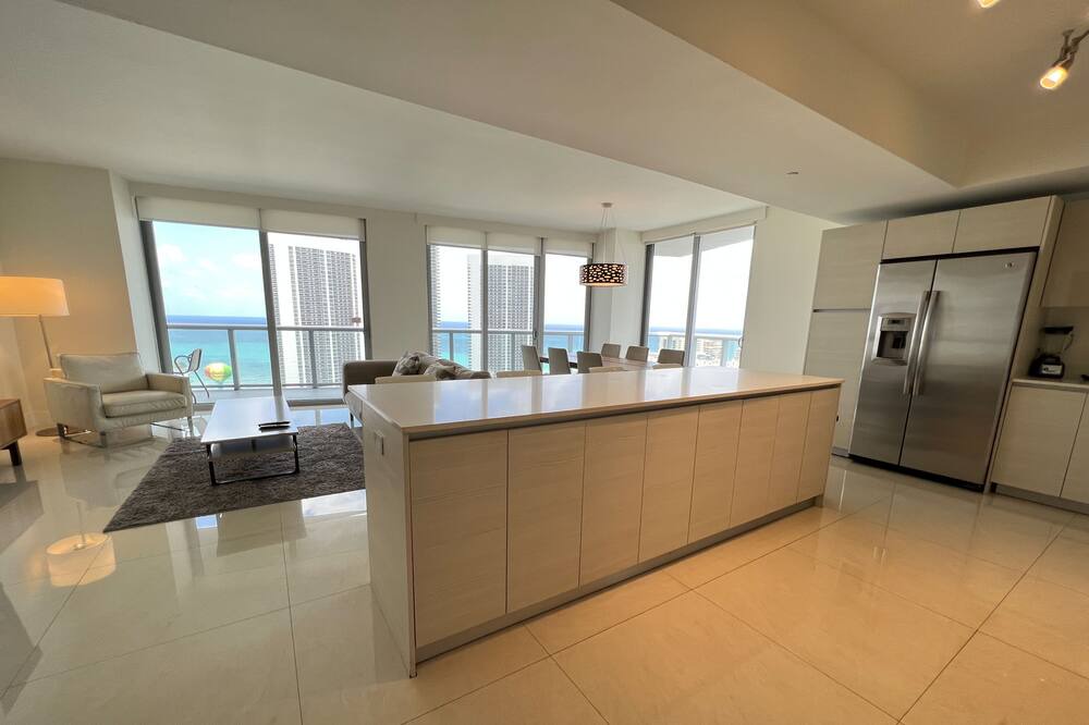 Photo of Others in Hallandale Beach