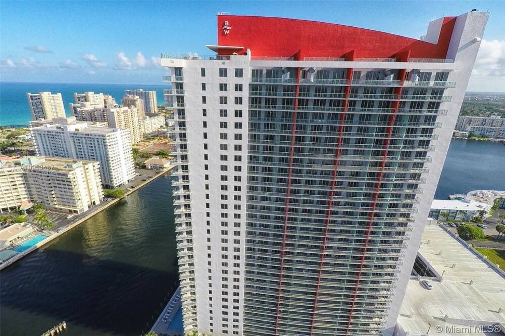 Photo of Outdoor in Hallandale Beach