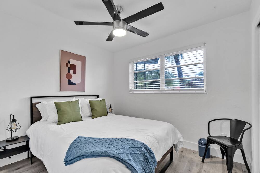 Photo of Bedroom in West Hollywood
