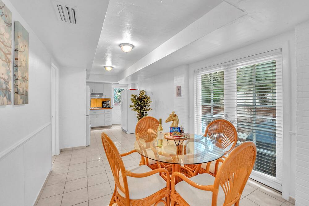 Photo of Others in Bay Harbor Islands