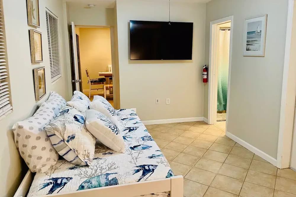Photo of Bedroom in Tarpon River