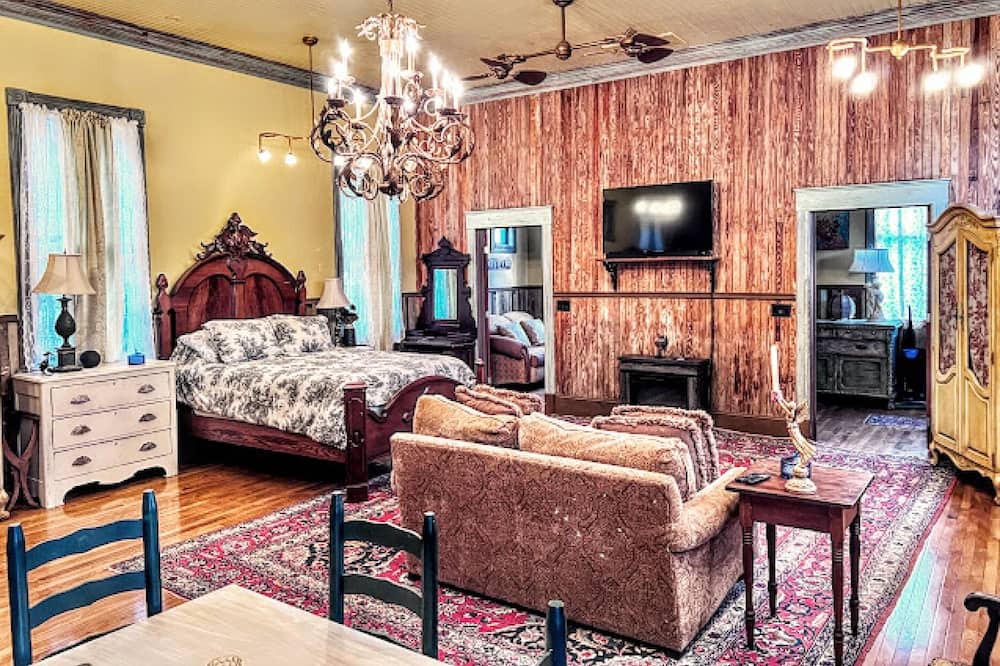Photo of Bedroom in Franklin Springs