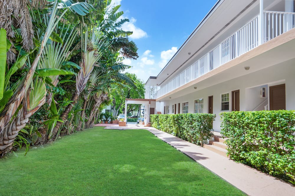 Photo of Outdoor in Bay Harbor Islands