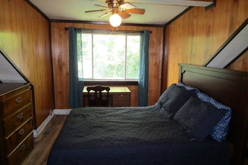 Photo of Bedroom in Lakewood