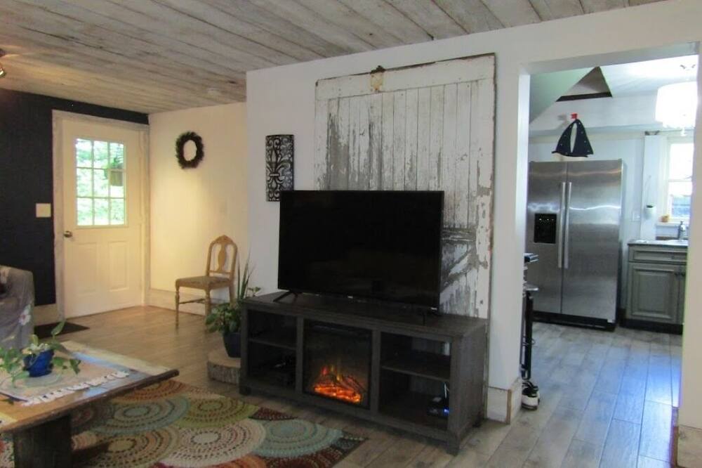 Photo of Livingroom in Lakewood