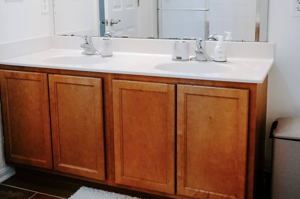 Photo of Bathroom in Prince Frederick