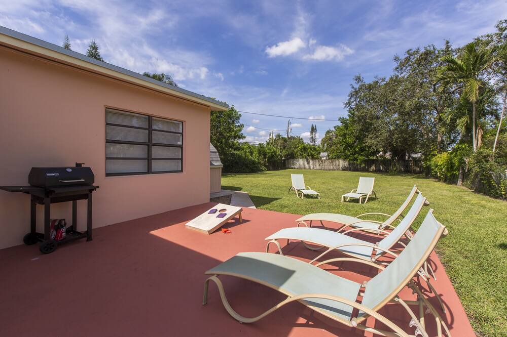Photo of Patio Balcony in Highland Garden