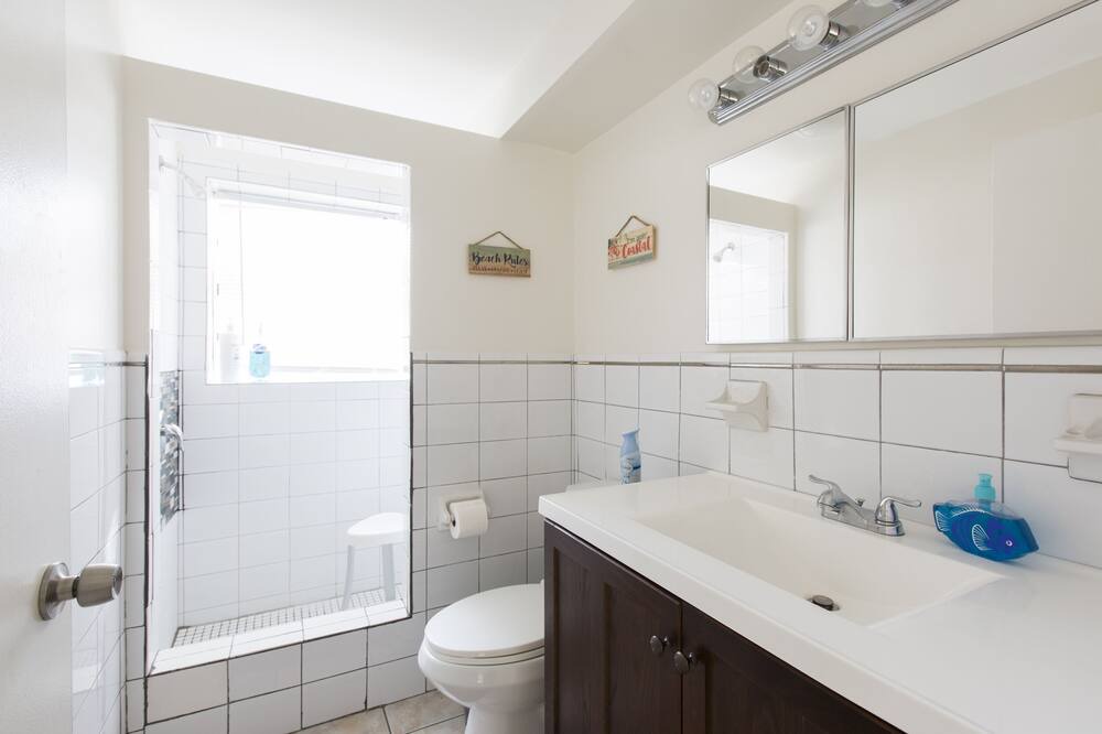 Photo of Bathroom in Highland Garden