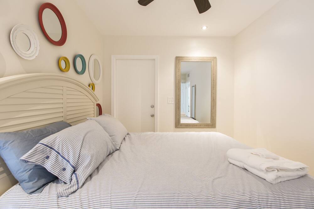 Photo of Bedroom in Highland Garden