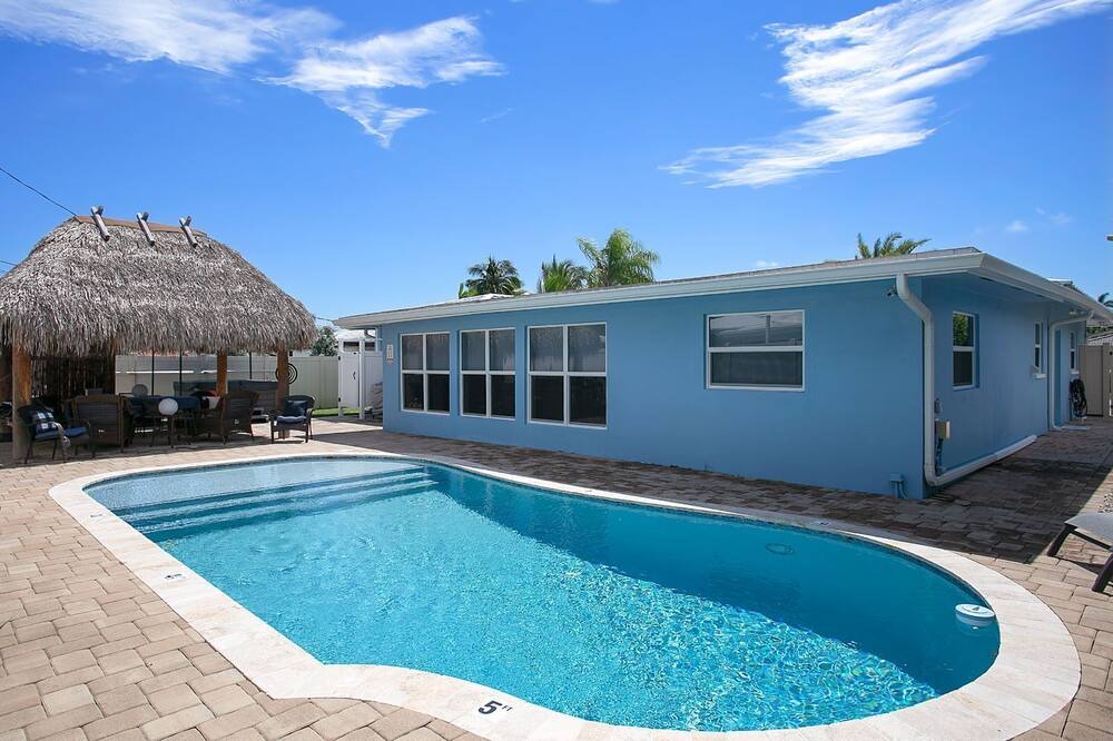 Photo of Outdoor in Santa Barbara Estates