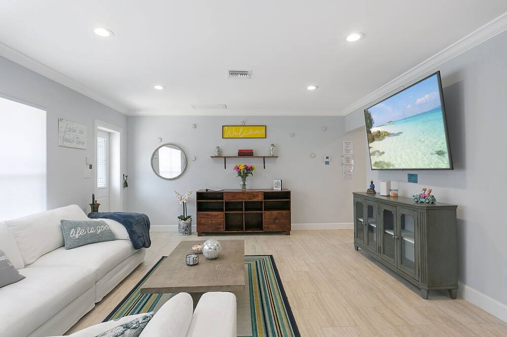 Photo of Others in Santa Barbara Estates