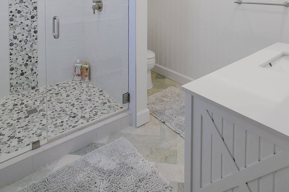 Photo of Bathroom in Santa Barbara Estates