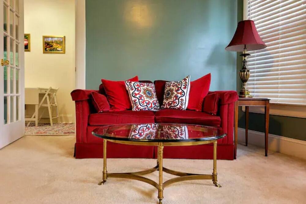 Photo of Livingroom in Salisbury