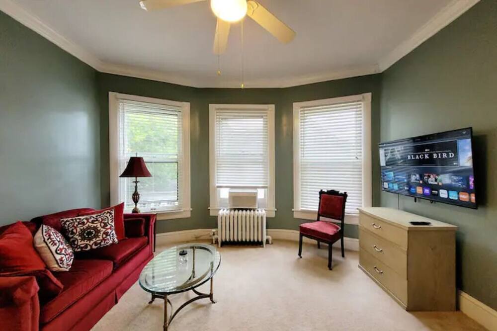 Photo of Livingroom in Salisbury