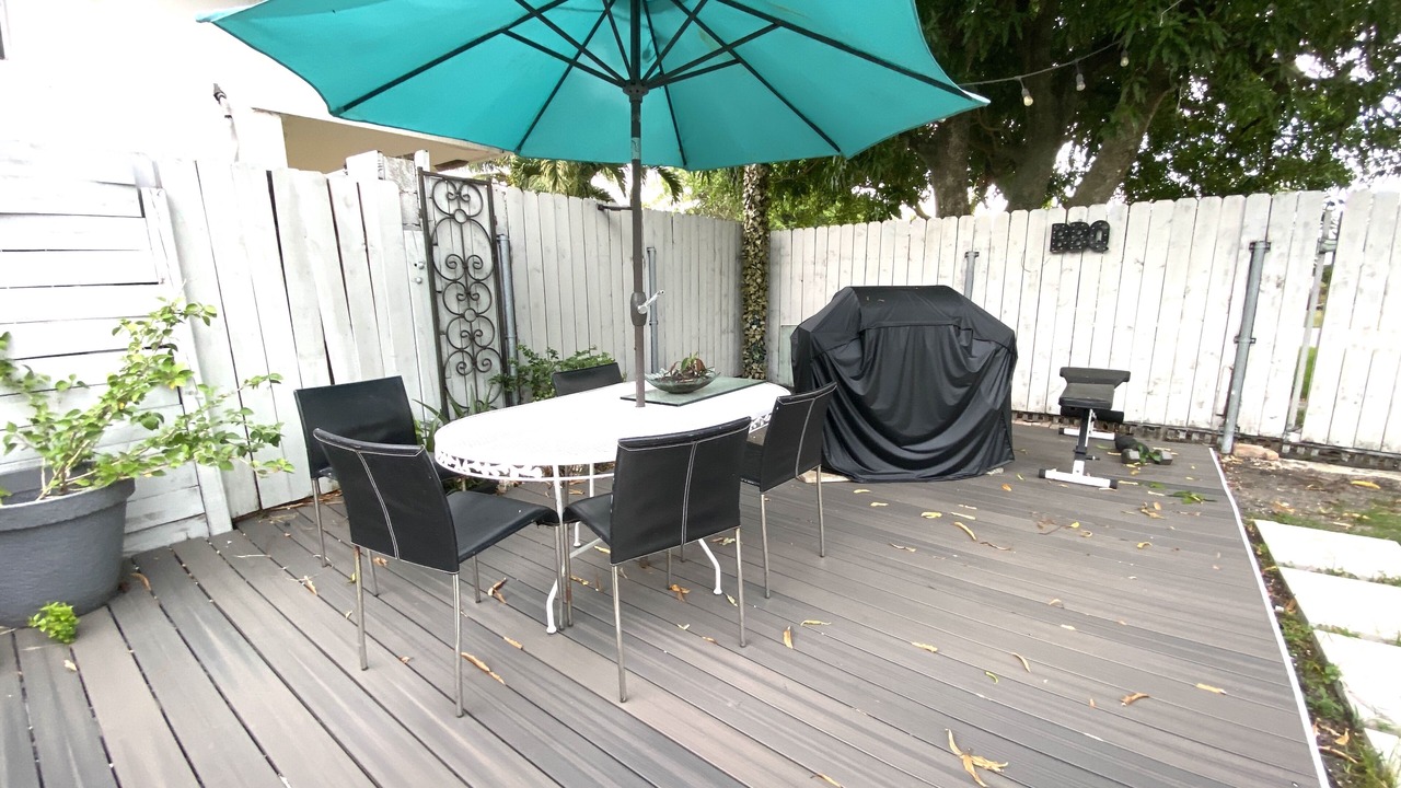 Photo of Patio Balcony in North Miami Beach