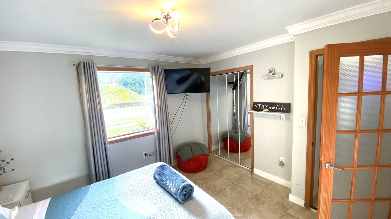 Photo of Bedroom in North Miami Beach