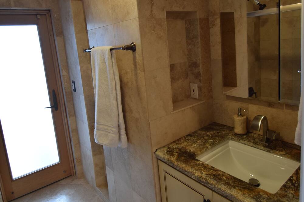 Photo of Bathroom in Boca Del Mar