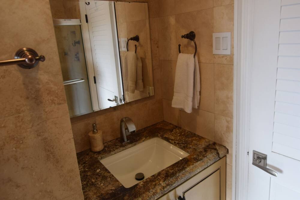 Photo of Bathroom in Boca Del Mar