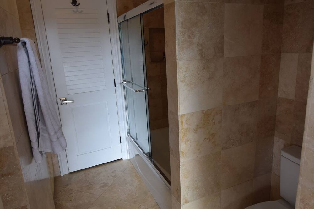 Photo of Bathroom in Boca Del Mar