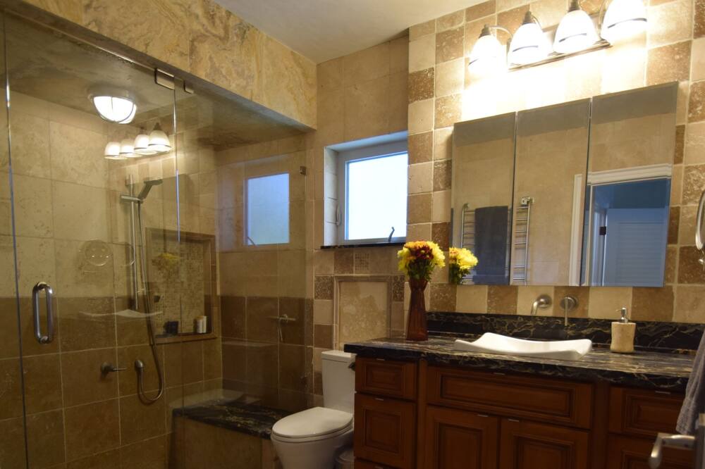 Photo of Bathroom in Boca Del Mar