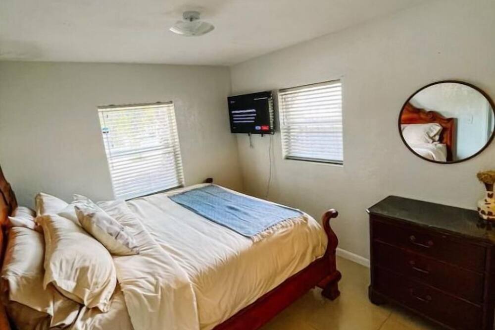 Photo of Bedroom in Riverside Park