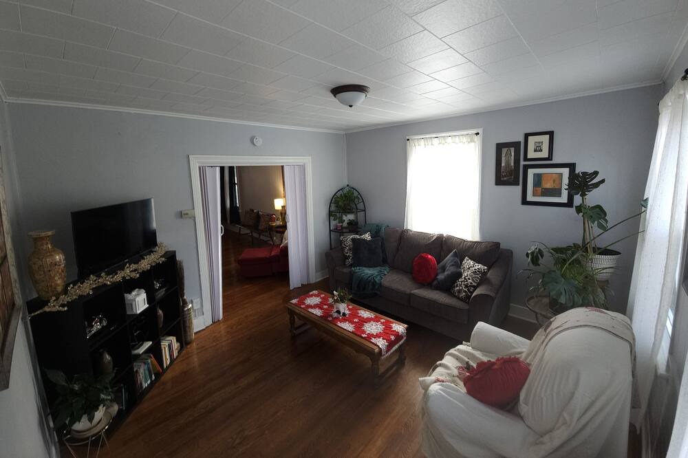 Photo of Livingroom in Cohoes