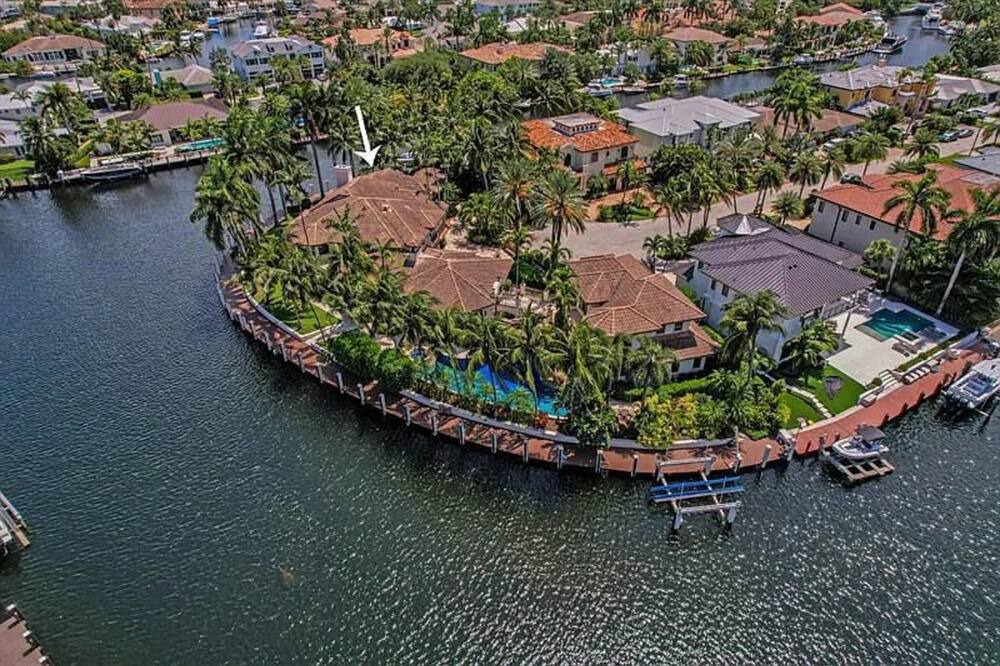Photo of Outdoor in Lighthouse Point